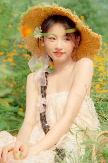 男生女生向前冲女生走光